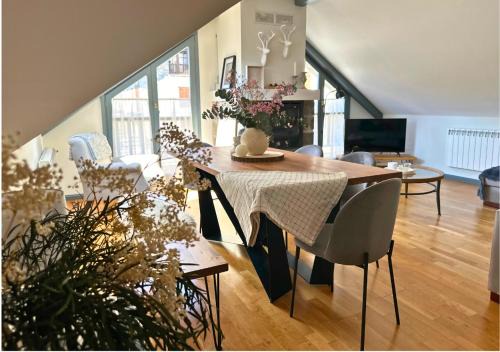 El Pueyo de Jaca Apartment | Caldares Exclusivo Ático en El Pueyo de Jaca