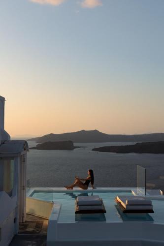 Megalochori Villa | Caldera View Private Villa