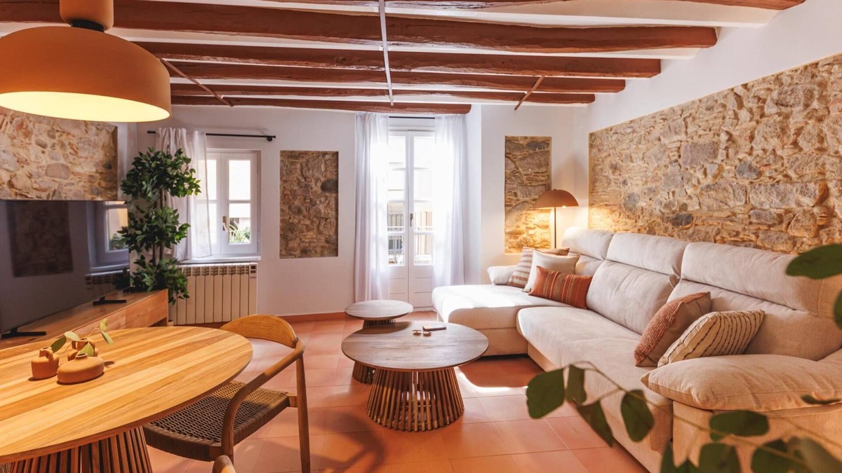 Barri Vell Apartment | Calderers Cavall - Apartment Girona | Bravissimo