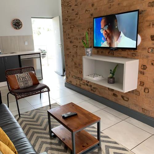 Menlo Park Apartment | CALDESMO Private Apartment