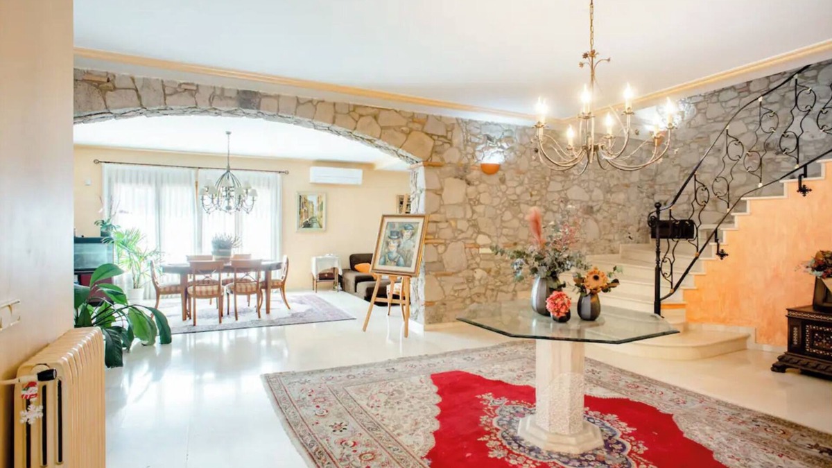 Riumors House | CalFerrerNou. House of high standing.swimming pool.garden.garden