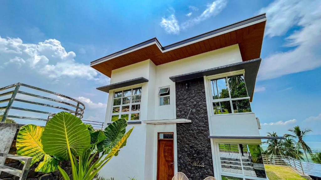Lumban Resort | Caliraya Heights Resorts and Events Place