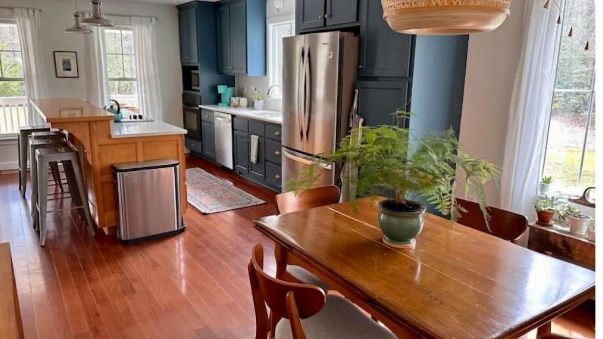 Gloucester House | Calla Hill-Get away and relax inside or out!