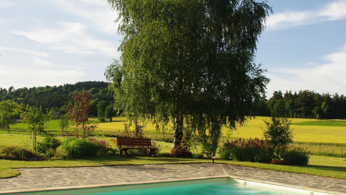 Saint-Jeures House | Calm and relaxation in nature . and the pleasure of a heated pool!