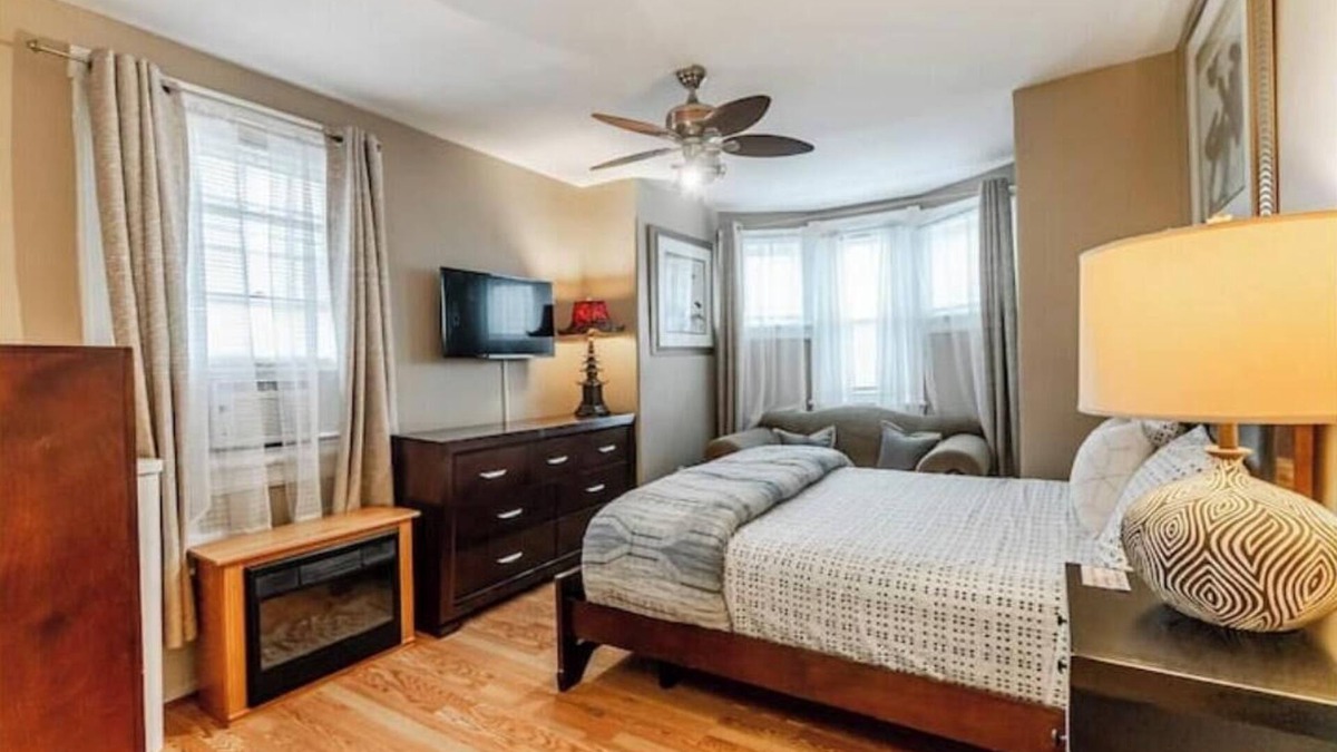 Sharon Hill Apartment | Calm Historic Getaway - PHL Airport
