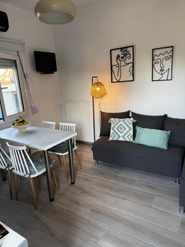Nees Kidonies House | Calm house