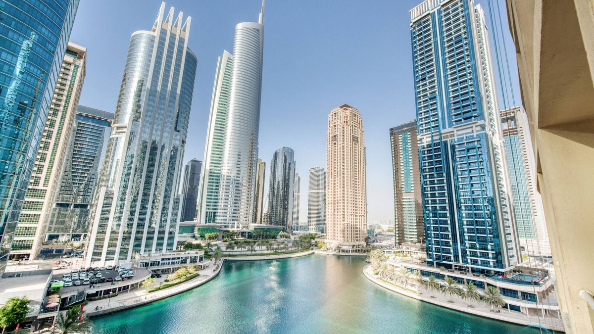Jumeirah Lake Towers Apartment | Calm Studio at Lake View Tower JLT by Deluxe Holiday Homes