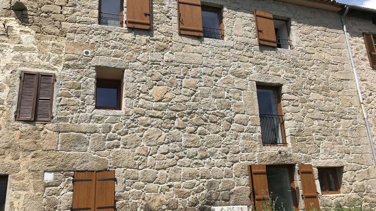 Vero House | Calme et Confort au Village