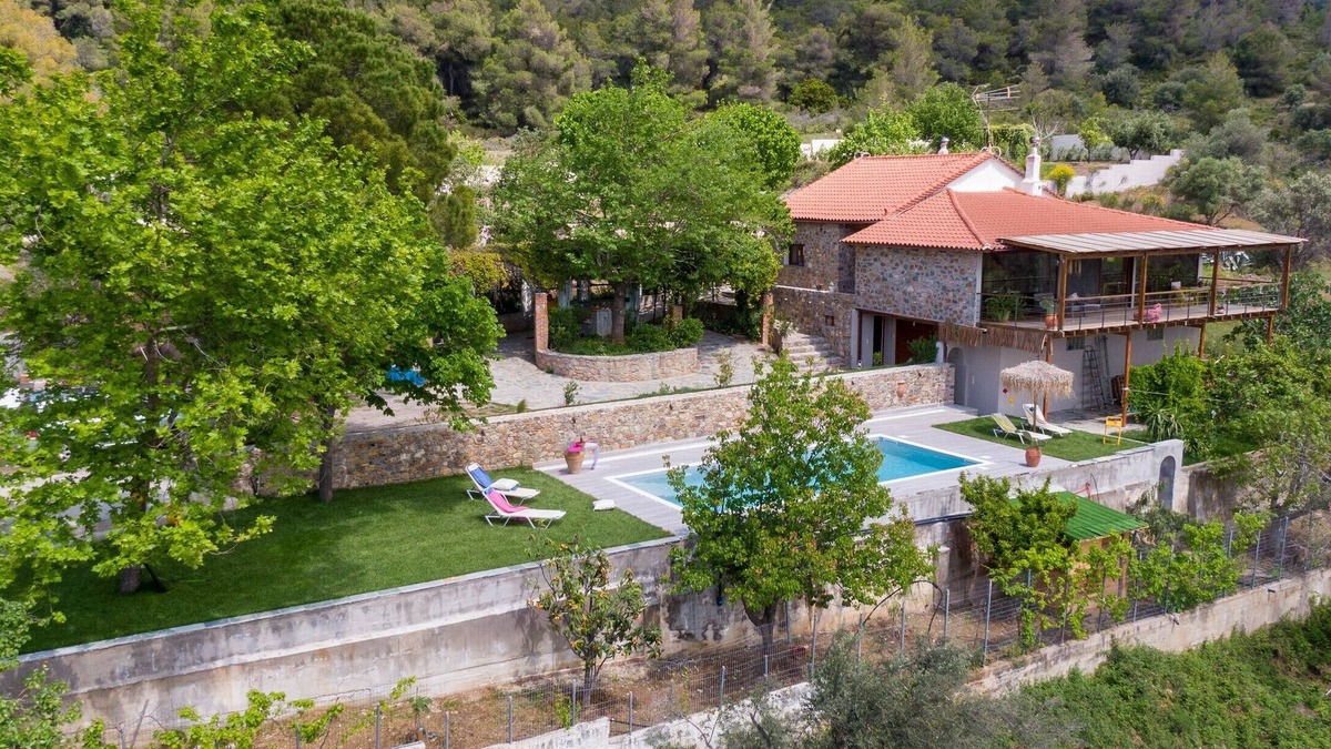 Paradise Beach Villa | Calypso Villa With Jacuzzi Pool & Sea View