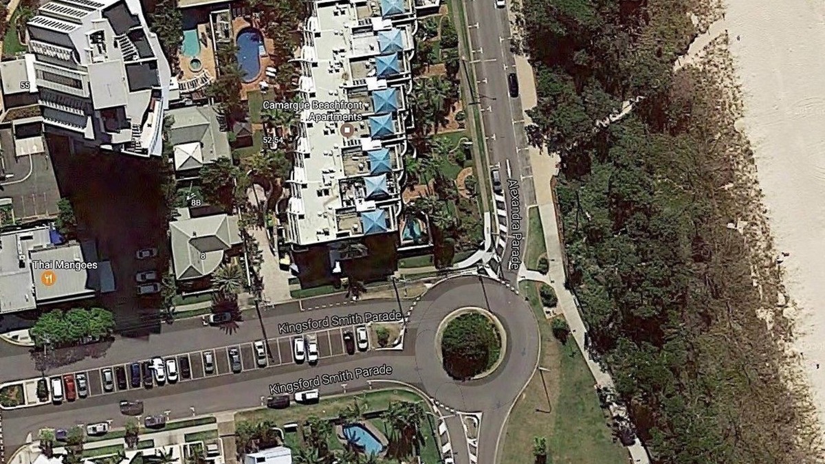Maroochydore Apartment | Camargue Beachfront Apartments