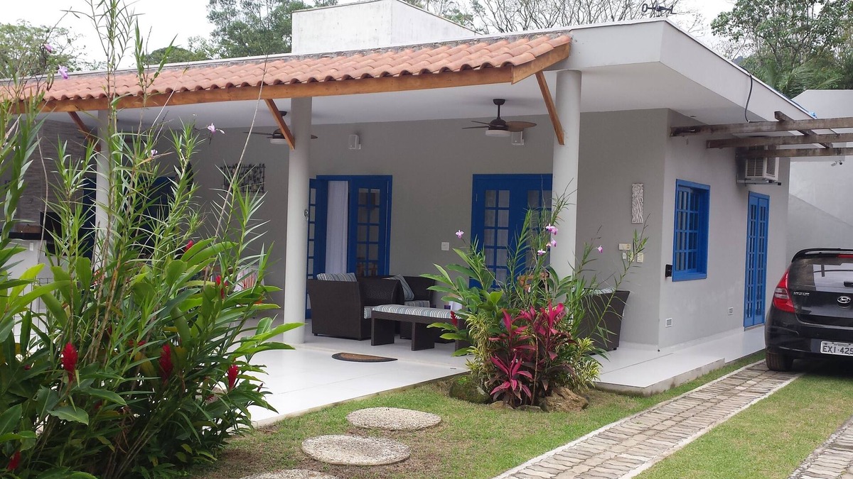 Camburi House | Camburi - House of architect with swimming pool. House for personal use