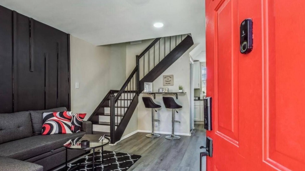 Downtown Baltimore House | Camden's Little Charm-Walking Distance Stadium & Convention, University of MD