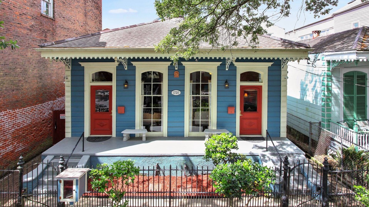 Faubourg Delassize Apartment | Camelback Guest House