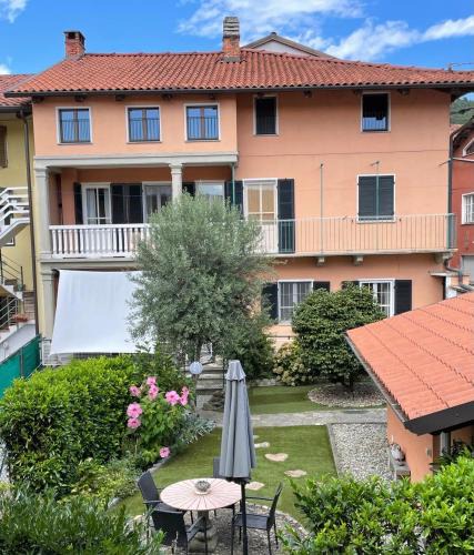 Palazzo Canavese House | Camelia Casa Vacanze