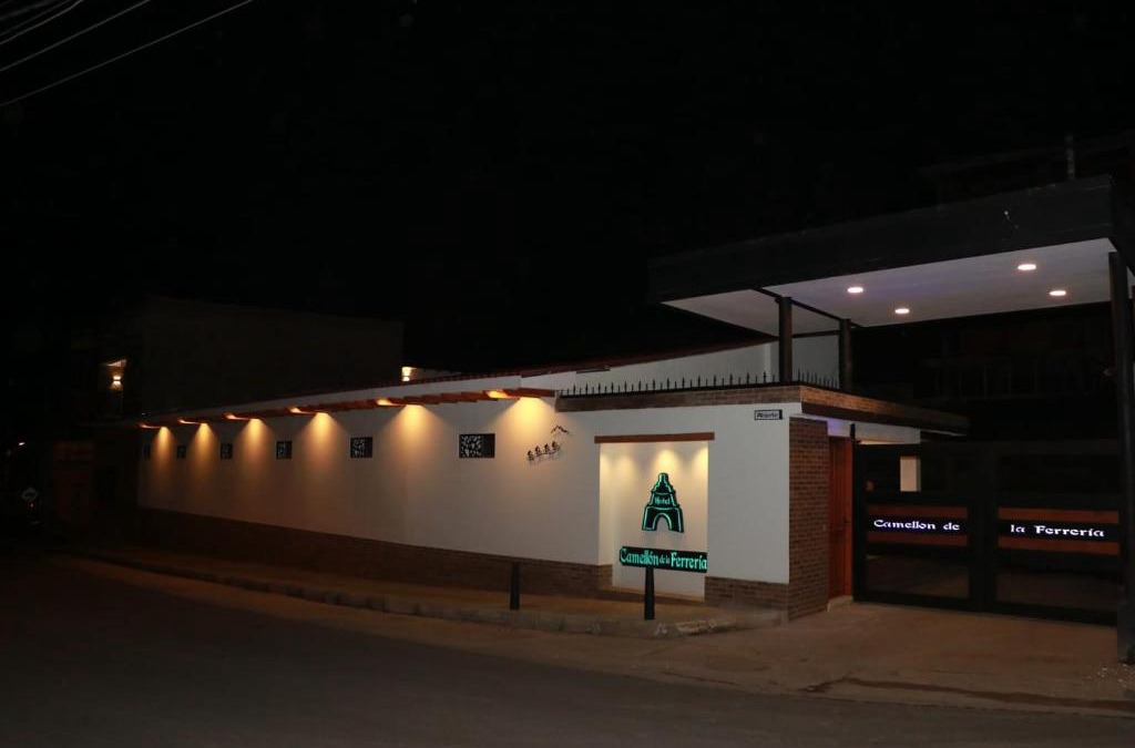 Pacho Hotel | Camellón de la Ferrería