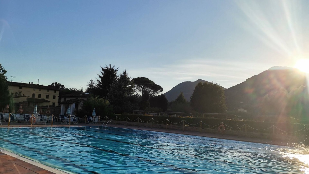 Guamo House | Camellia cottage a stone's throw from paid pool