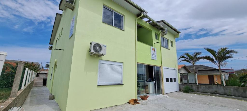 Balneario Arroio do Silva House | Camelo locação de Suítes Individuais Pousada com Cozinha e Sala Compartilhada