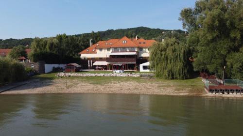 Vac Hotel | Camelot Club Hotel