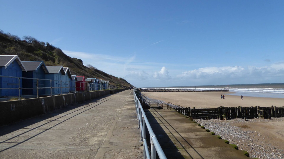Overstrand Cottage | Camelot Cottage - coastal self catering cosy cottage.