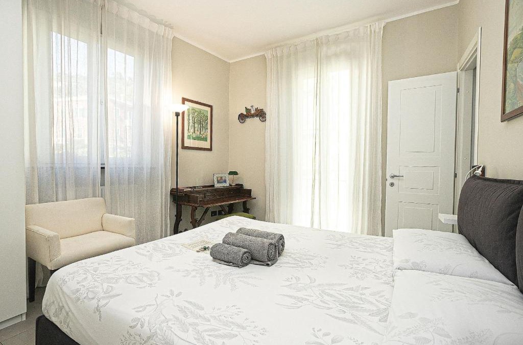Nervi House | Camera sopra il parco a 2 passi dal mare
