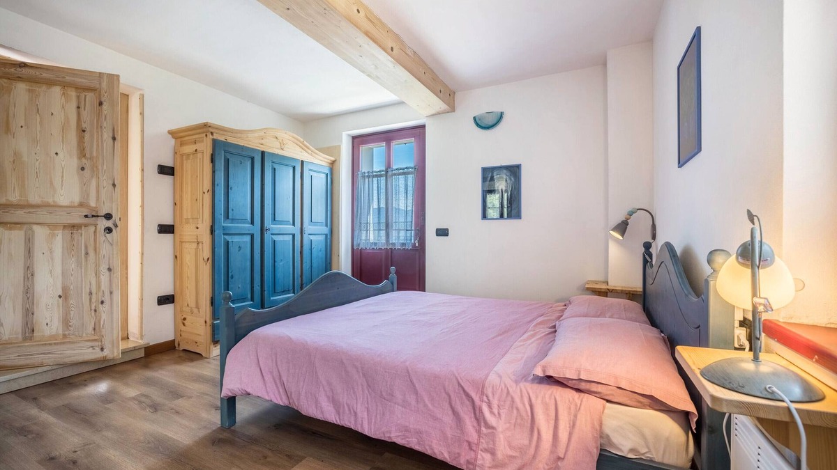 Ala Apartment | 'Camera Tripla' Room with Mountain View, Shared Garden and Balcony