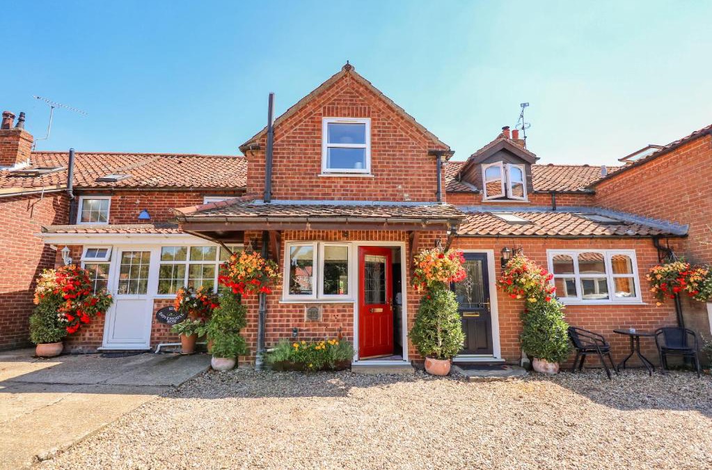Swaffham House | Cameron's Cottage