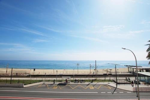 Premia de Mar Apartment | Cami Ral