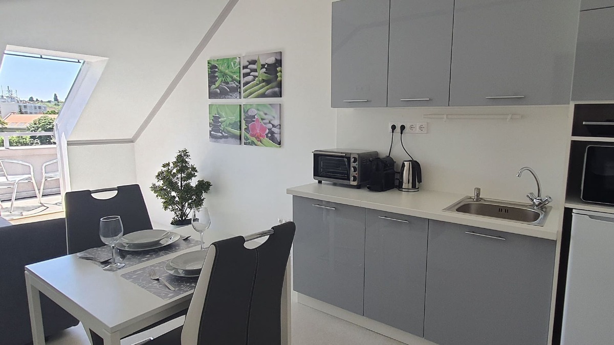 Orszagut Apartment | Camille Apartman With Terrace - 41
