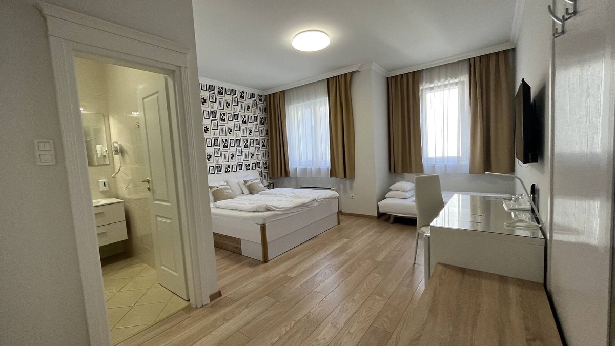 Orszagut Hotel | Camille Apartments