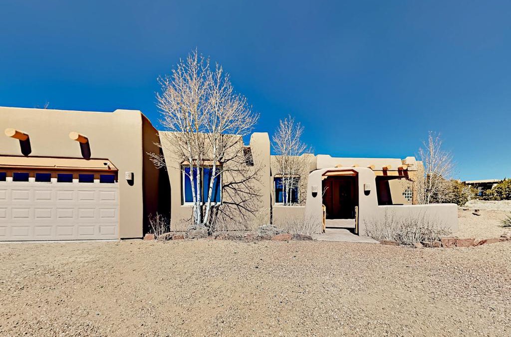 Canoncito House | Camino Oasis