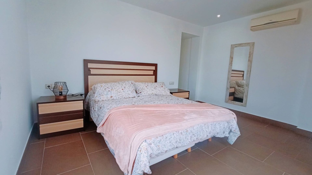 Castello de la Plana Apartment | Caminos del Mediterráneo
