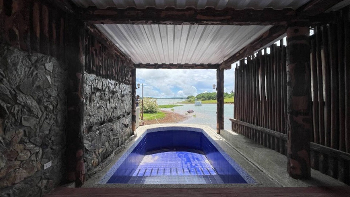 Cavinti House | Camotes Lake House