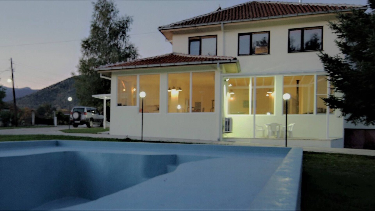 Bitola RV Rental | CAMP AMBASADOR BRATIN DOL