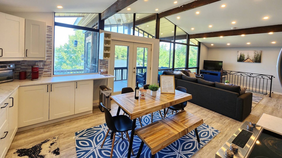 French River Cottage | Camp David - Beautiful cottage on the lake