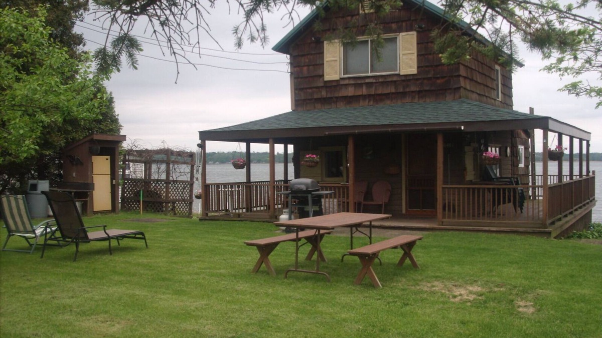 Cayuga Cottage | Camp Onondaga Fully Restored Historic Lake Front Cottage