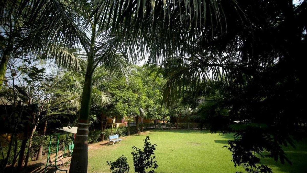 Dabhoi Hotel | Camp Unity