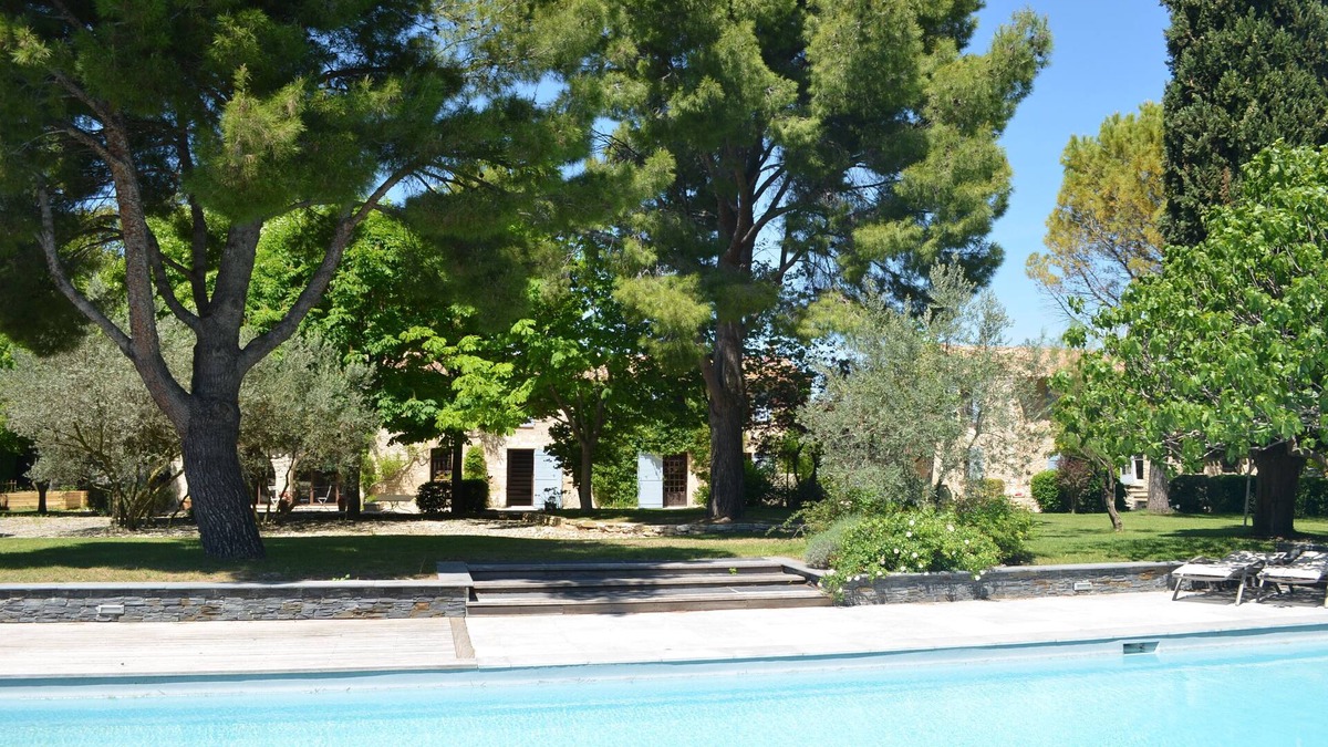 Aix-en-Provence Cottage | Campagne Chastel - gite in charming property with swimming pool