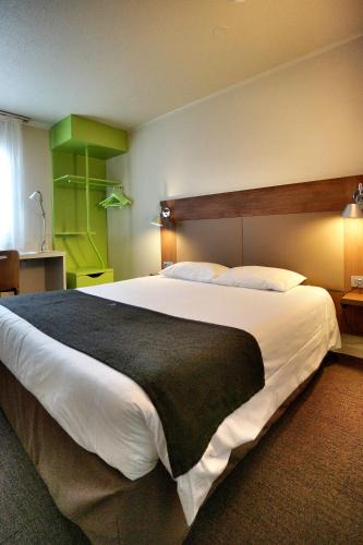 Chaville Hotel | Campanile Paris Ouest - Chaville