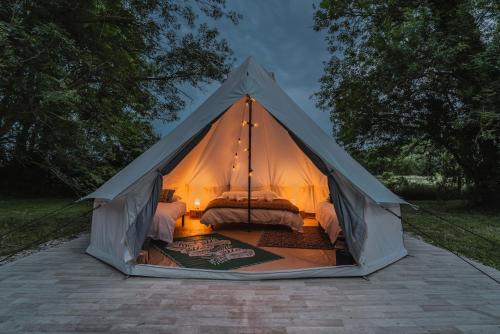 Genouilleux House | Campement au reve - Genouilleux