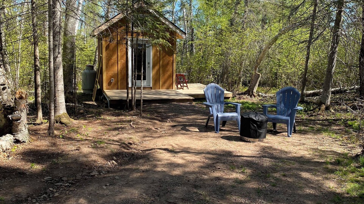 Grand Marais Cabin | Camper Cabin on the Pincushion Trails