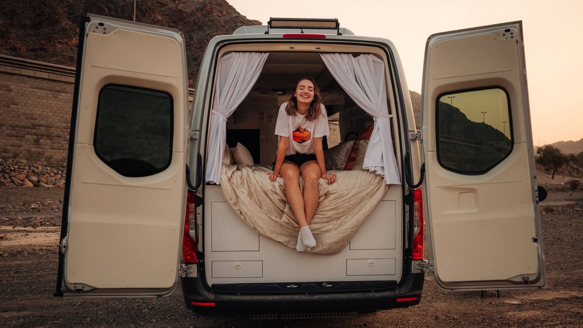 Jumeirah House | Camper van/Caravan/Family studio/UAE
