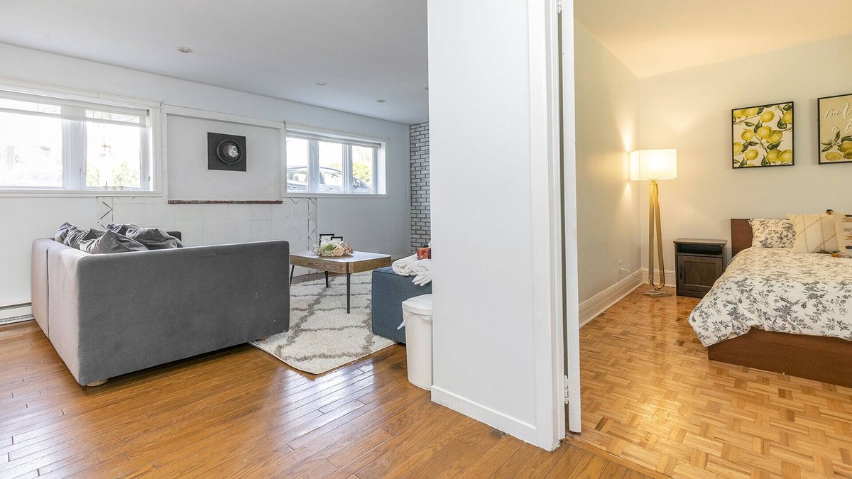 Brossard House | Campfire tree huge ground 4BDR Parking 5670