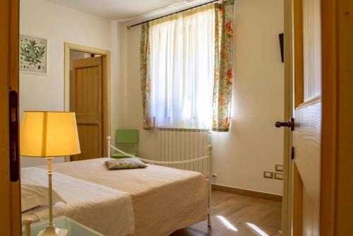 Falerone Bed & Breakfast | Campidoglio Bed and Breakfast