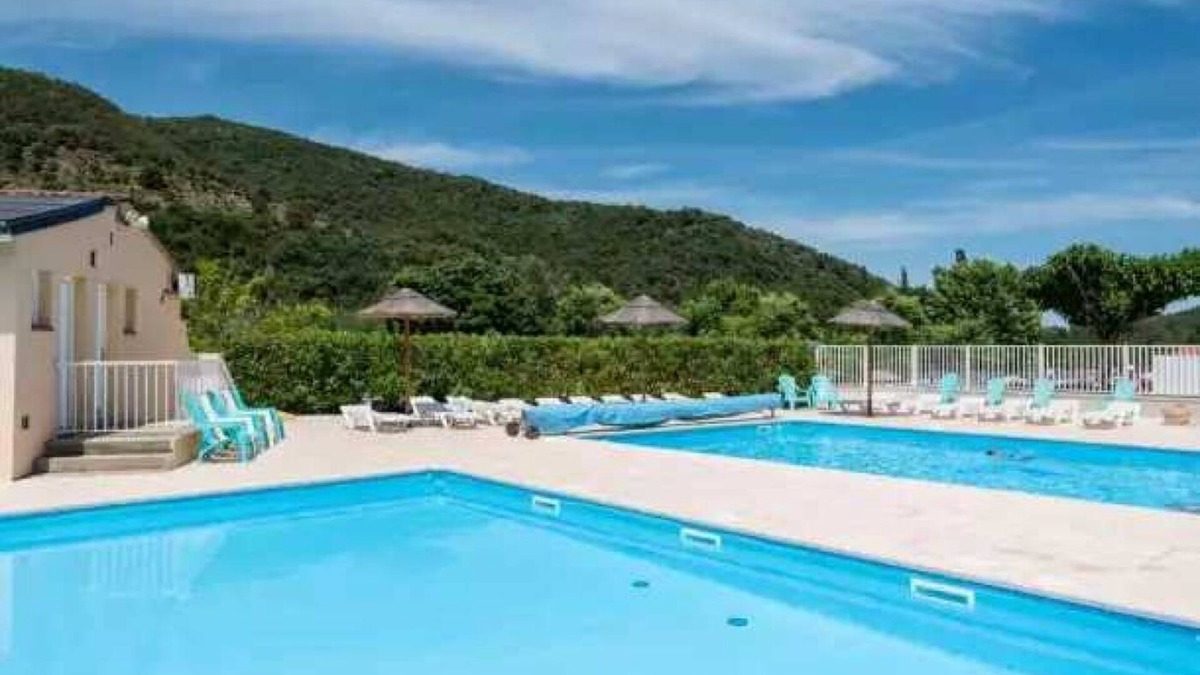 Arles-sur-Tech House | Camping 3 étoiles - Piscine - eebhbb