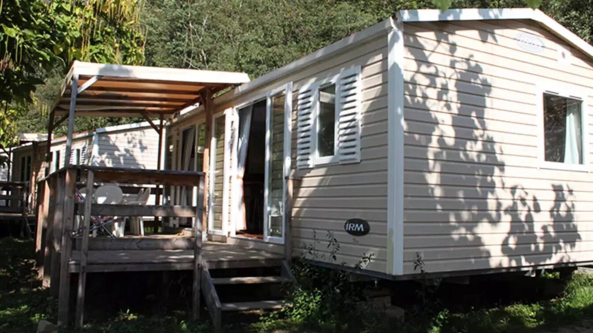Les Ollieres-sur-Eyrieux House | Camping Le Mas De Champel **** - Mobile Home Standard 4 rooms 6 persons