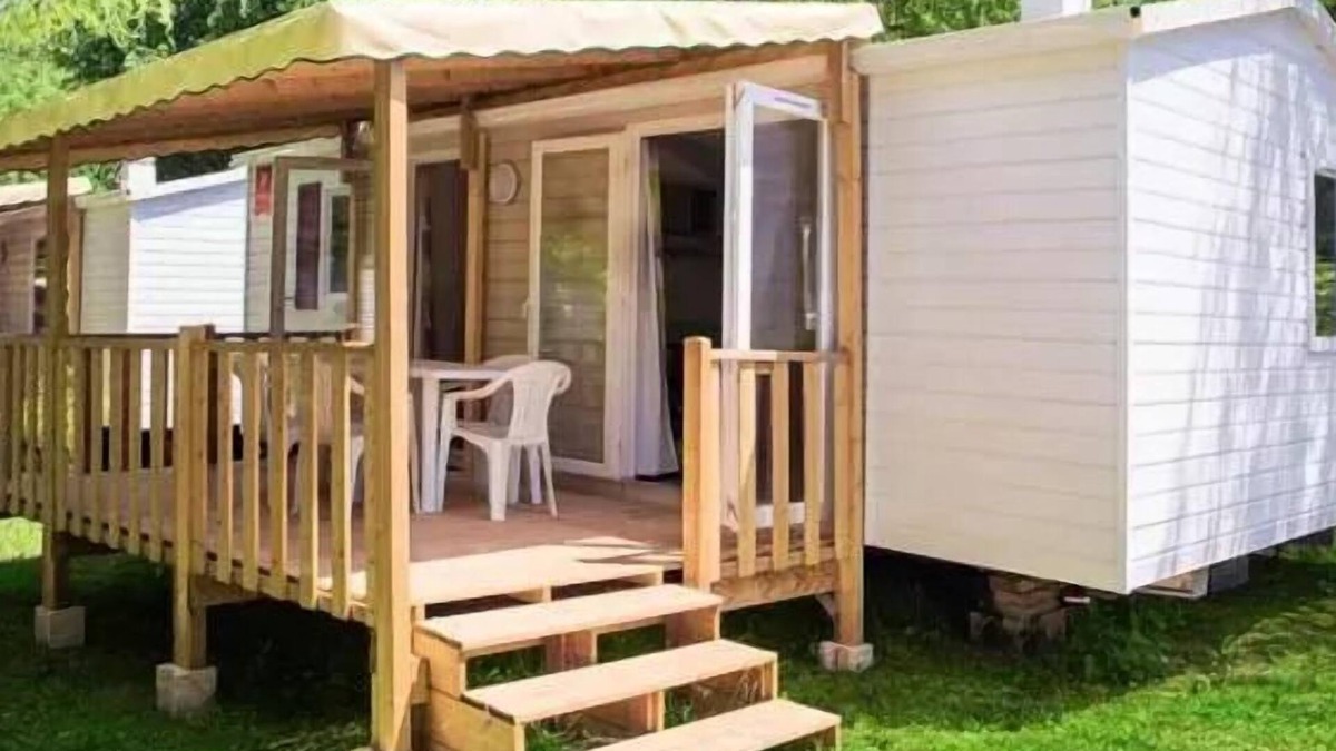 Saint-Mande-sur-Bredoire House | Camping le Lizot* - 3-room mobile home for 4/6 people