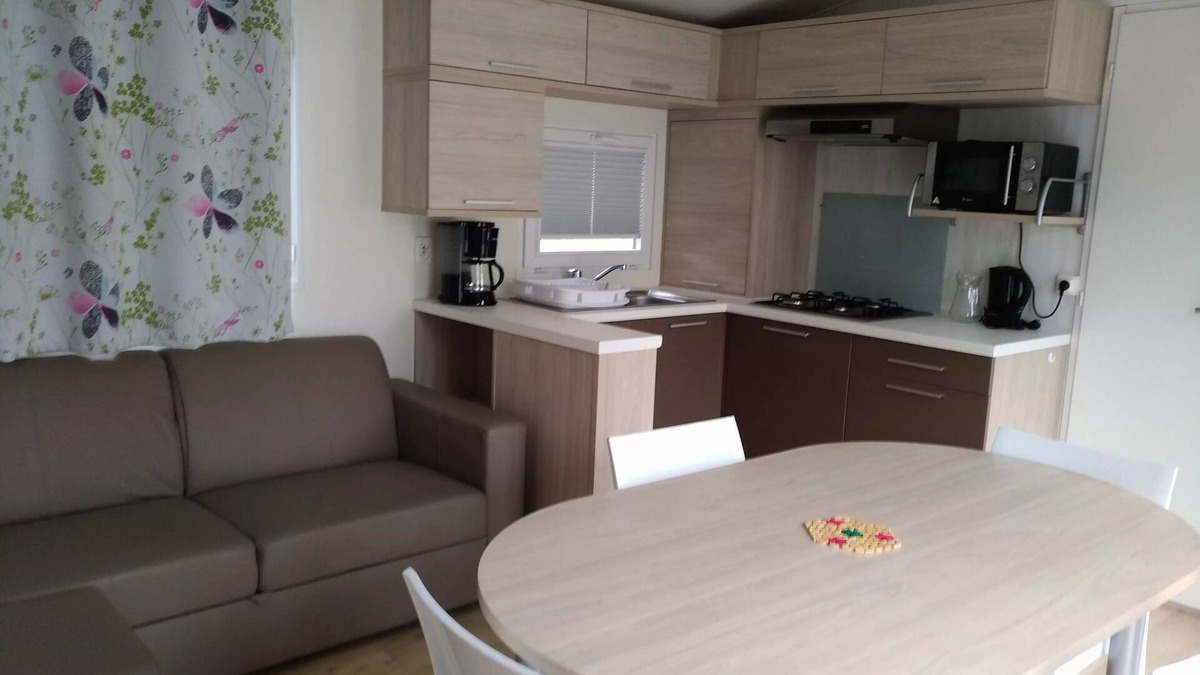 Saint-Mande-sur-Bredoire House | Camping le Lizot* - 4-room mobile home for 4/6 people