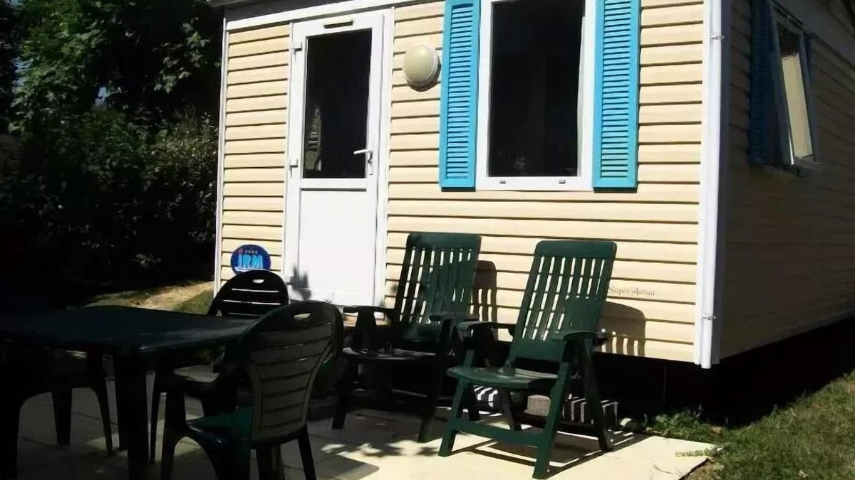 Villefranche-du-Perigord House | CAMPING THE BASTIDE * - Mobile Home 1 bedroom with sanitary ASTRIA 17,3 m2 2 people