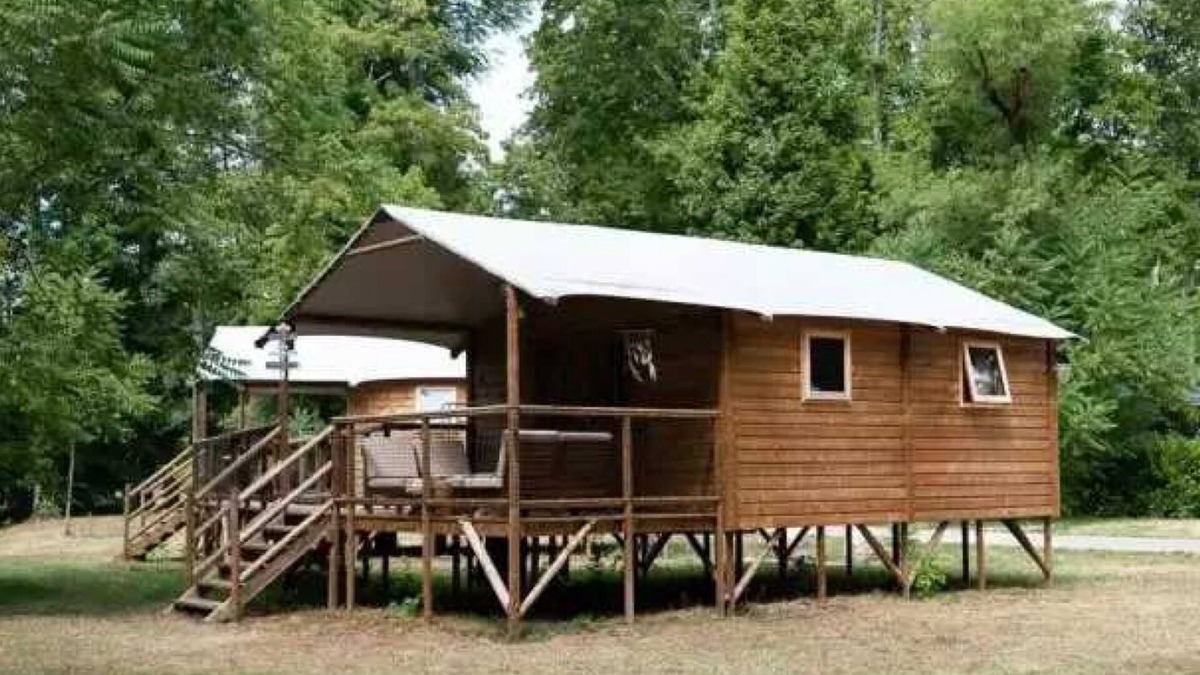 Bar-sur-Aube House | Camping 2 étoiles - Piscine - eeceae