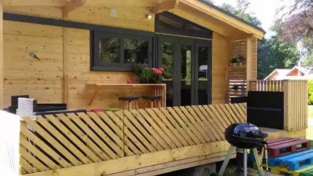 Bar-sur-Aube House | Camping 2 étoiles - Piscine - eeceaf